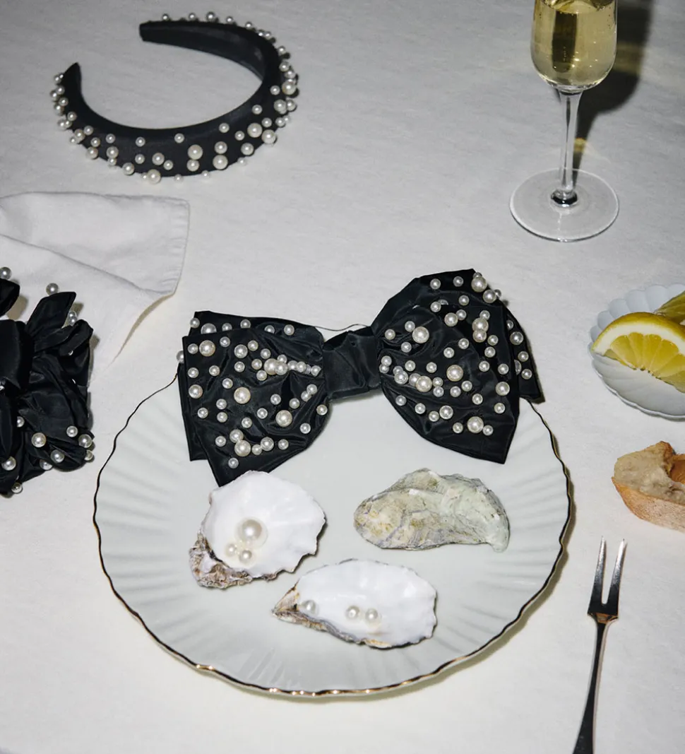 DAY ET Hårspænde - Pearl Bead Hair Bow - 20x11,5 cm - Black