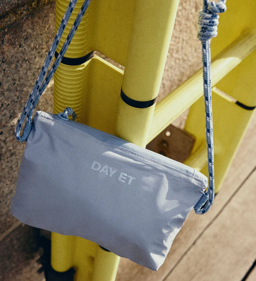 DAY ET Taske - Day RE-S Tonal No Rain Messenger - Lavender Lustr