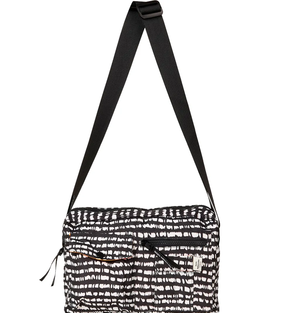 Mads Nørgaard Skuldertaske - Bel One Art Cappa - Scribble Black/