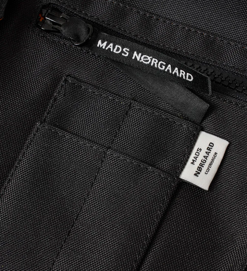 Mads Nørgaard Skuldertaske - Bel One Cappa - Sort