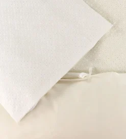 Nørgaard Madsens Sengetøj - Baby - Natur Broderi m. Hulmønster