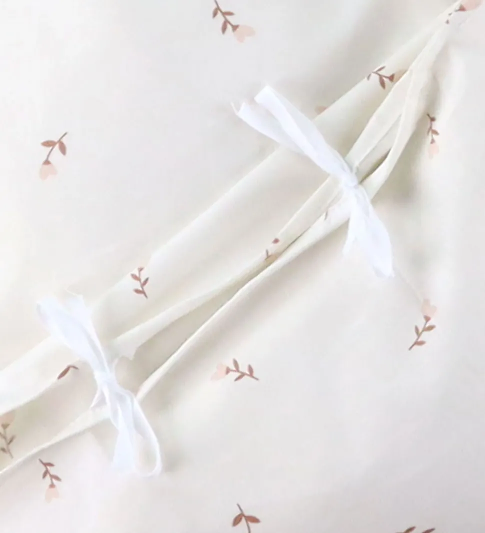 Nørgaard Madsens Sengetøj - Baby - Off White m. Mauve Blomster
